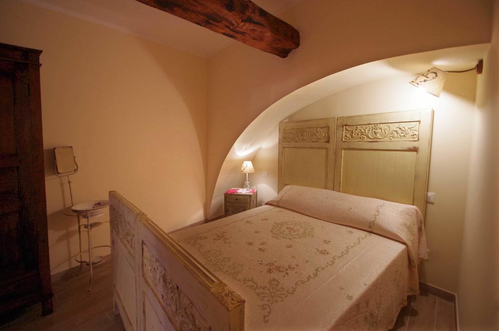 Appartement Il Mulino Del Castello à Garlenda Chambre photo